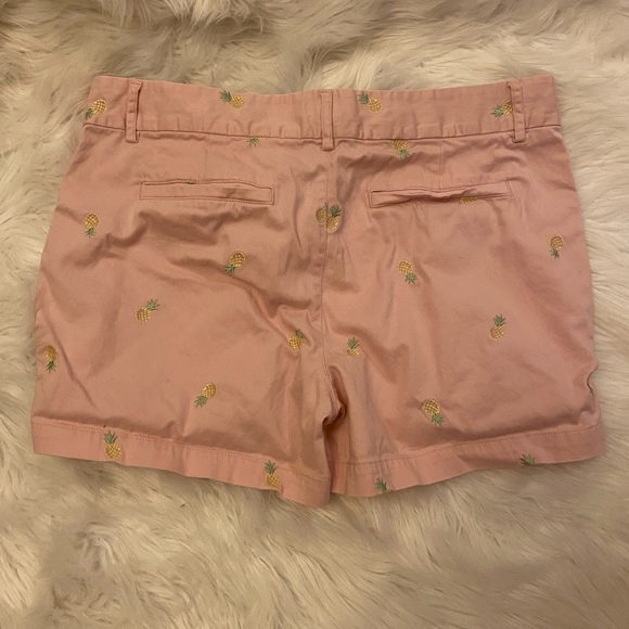 Jones & Co embroidered pineapple shorts; size 10 - Picture 3 of 3